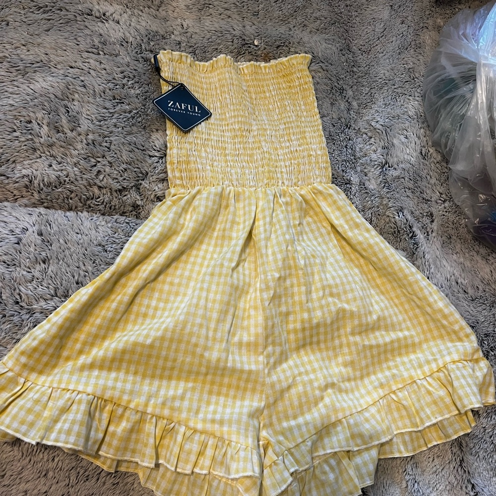 Yellow checkers romper ☀️⭐️ - Picture 1 of 2